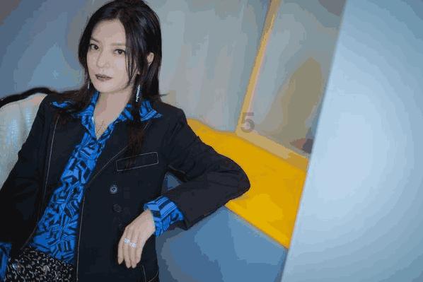 我国自主研制四座氢内燃飞机原型机在沈阳完成首飞