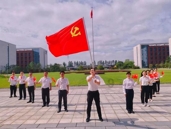 大人万万不可