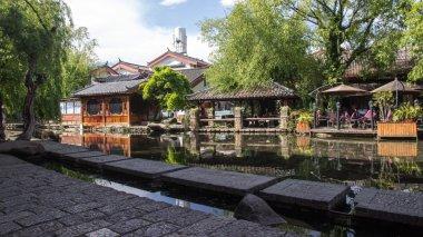找到旅店窃贼