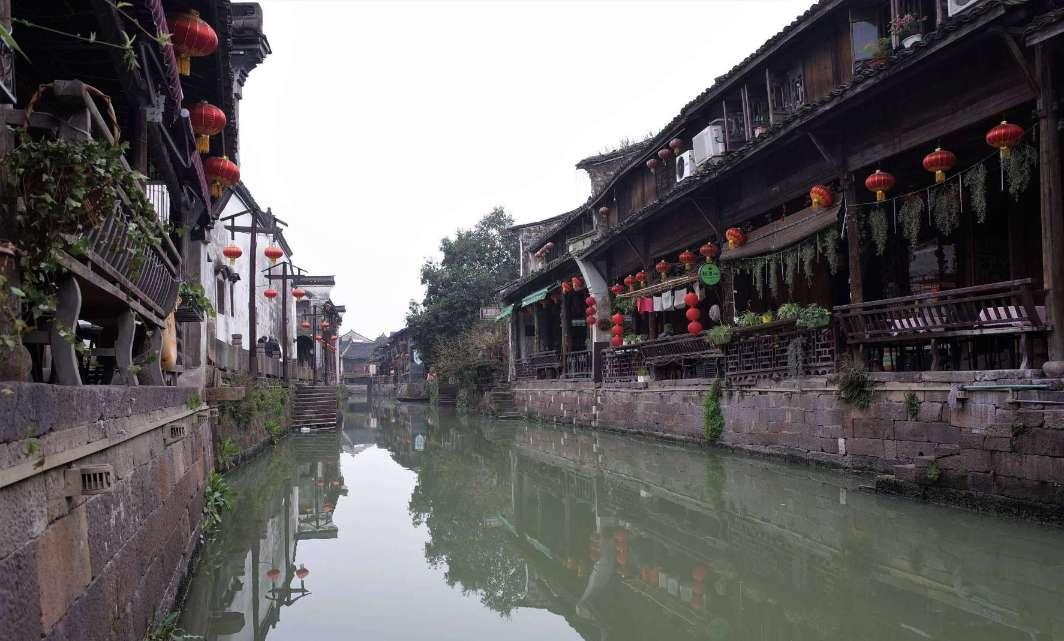 开局即起跑｜贵阳“杀拢”北海3个多小时！贵平高速南明河特大桥主墩封顶