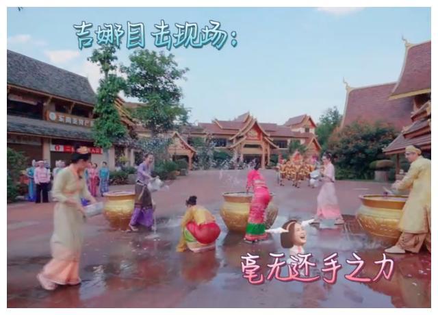 怎样穿搭显脸小？
